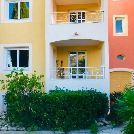 Le Village *