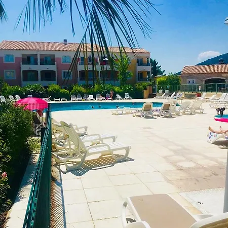 Le Village דירה *
